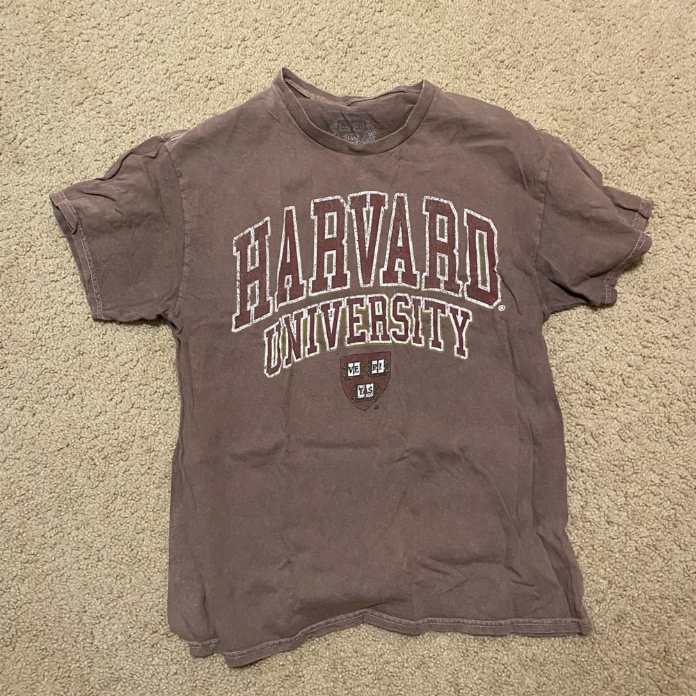 Harvard University T-Shirt | Large